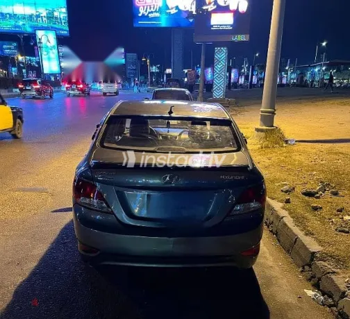 هيونداي اكسنت 2012 أبيض مستعملة للبيع - 2