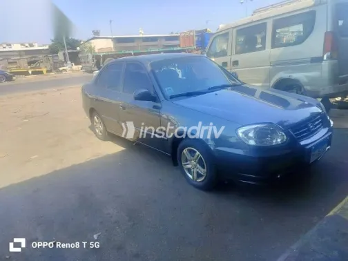 Hyundai Verna 2018 Gray Used for Sale - 4