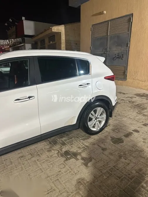 Kia Sportage 2017 White Used for Sale - 2