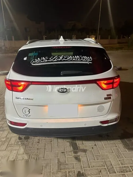 Kia Sportage 2017 White Used for Sale - 5