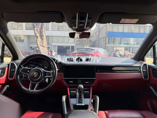 Porsche Cayenne 2021 Black Used for Sale - 2