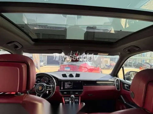 Porsche Cayenne 2021 Black Used for Sale - 3