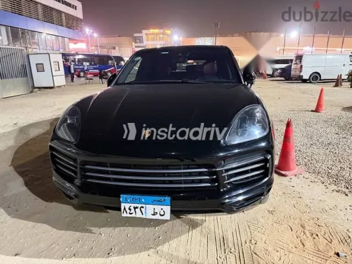 Porsche Cayenne 2021 Black Used for Sale - 7