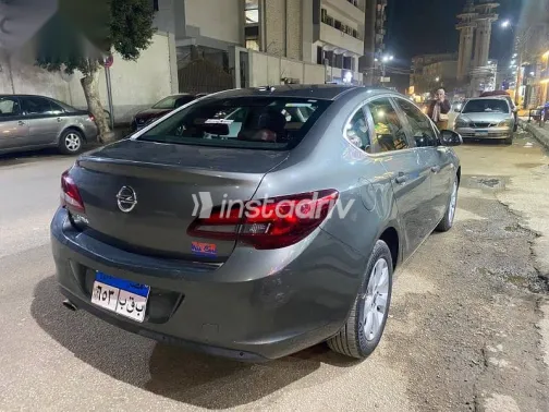 Opel Astra 2019 Gray Used for Sale - 5