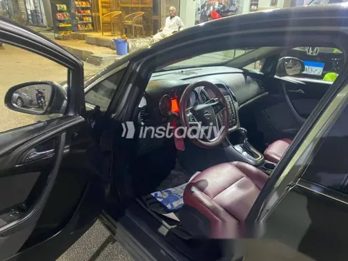 Opel Astra 2019 Gray Used for Sale - 10