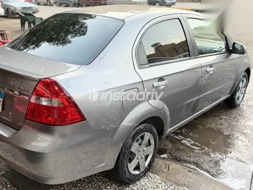 شيفروليه افيو 2016 رمادي مستعملة للبيع - 2