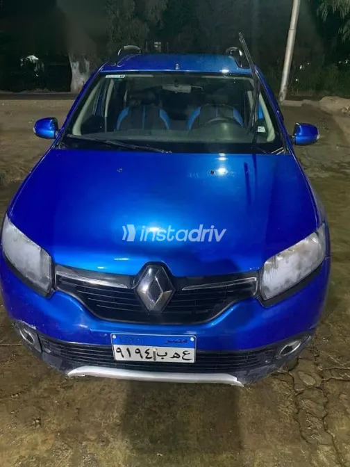 رينو سانديرو 2016 أزرق غامق مستعملة للبيع - 3