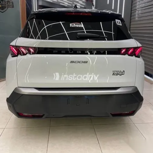 بيجو 5008 2026 أبيض جديدة للبيع - 3