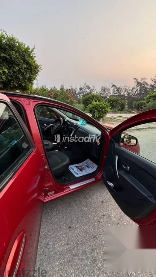 رينو لوجان 2017 نبيتي مستعملة للبيع - 6