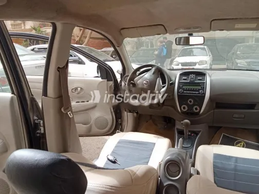 نيسان صنى 2017 أبيض مستعملة للبيع - 4