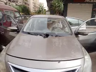 نيسان صنى 2017 أبيض مستعملة للبيع