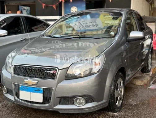 Chevrolet Aveo 2016 Gray Used for Sale - 1