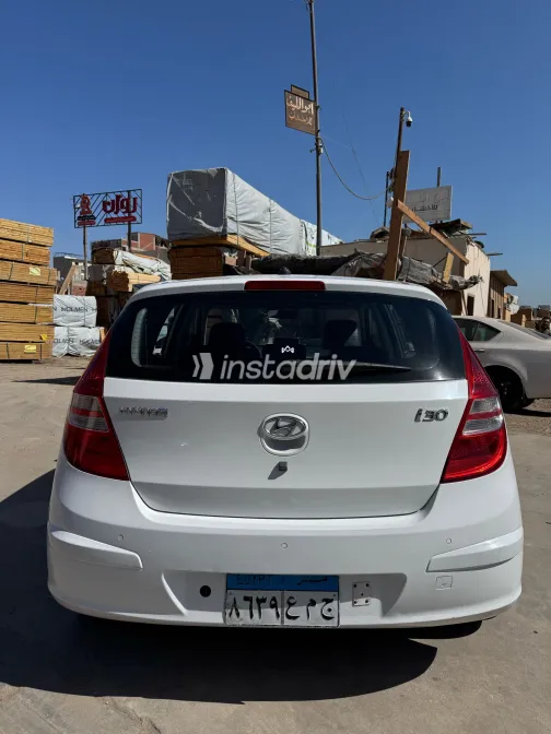 هيونداي I30 2008 أبيض مستعملة للبيع - 3