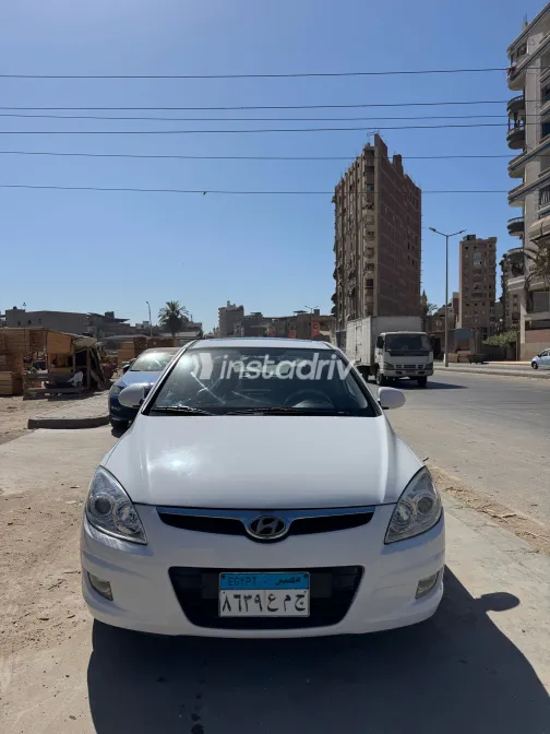 هيونداي I30 2008 أبيض مستعملة للبيع - 6