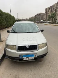 سكودا فابيا 2003 فضي مستعملة للبيع