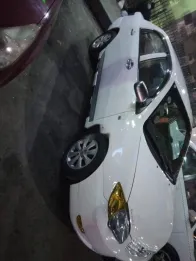 بى واى دى‬ F3 2013 أبيض مستعملة للبيع