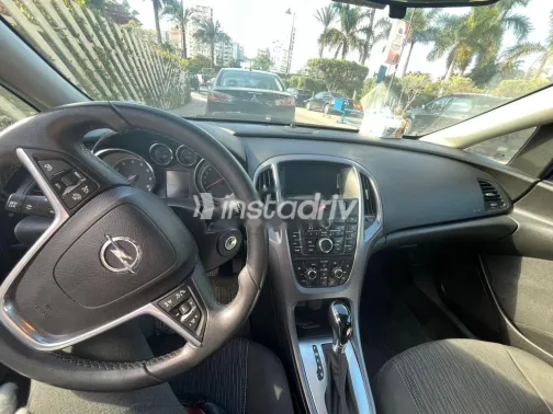 اوبل أسترا 2020 رمادي غامق مستعملة للبيع - 3