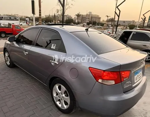 كيا سيراتو 2010 سماوي مستعملة للبيع - 3