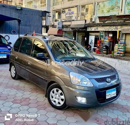 Hyundai Matrix 2010 Brown Used for Sale - 3