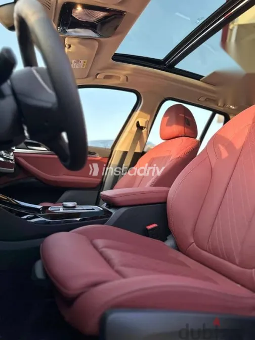 بي ام دبليو IX3 2025 أبيض جديدة للبيع - 6