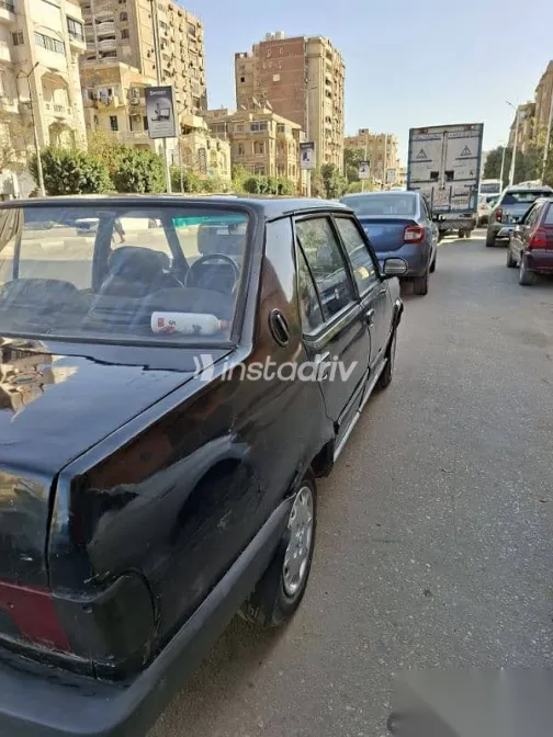 فيات شاهين 2004 أسود مستعملة للبيع - 4