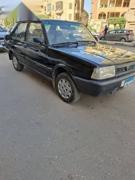 فيات شاهين 2004 أسود مستعملة للبيع