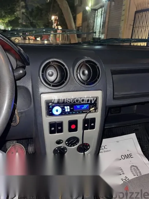 Renault Logan 2009 Gold Used for Sale - 7