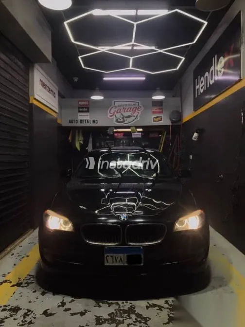 بي ام دبليو 528 2011 أسود مستعملة للبيع - 1