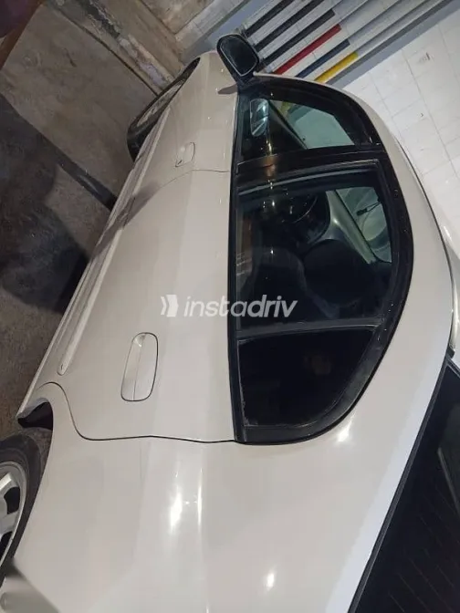 Hyundai Avante 2000 White Used for Sale - 7