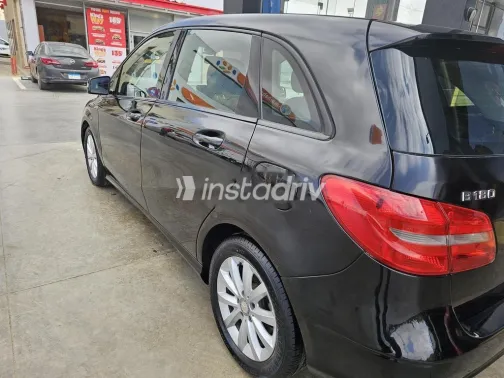 مرسيدس B 180 2014 أسود مستعملة للبيع - 1