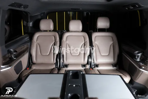 Mercedes V 250 2022 White Used for Sale - 9