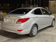 هيونداي اكسنت 2025 فضي مستعملة للبيع