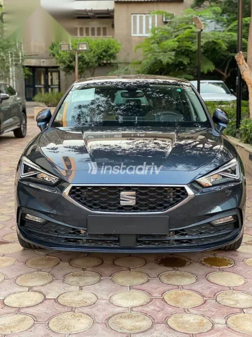 سيات ليون 2026 رمادي جديدة للبيع - 1