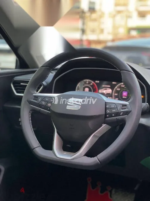 سيات ليون 2026 رمادي جديدة للبيع - 2