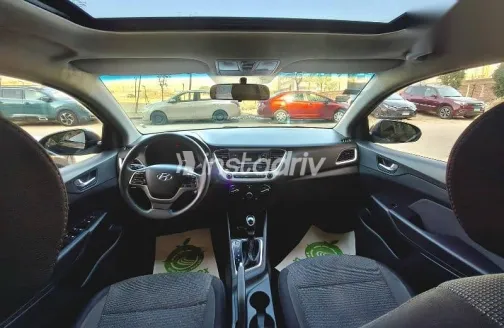 هيونداي اكسنت 2021 رمادي مستعملة للبيع - 6