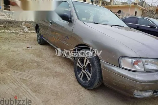 نيسان صنى 2000 بني مستعملة للبيع - 7