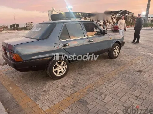 فيات ريجاتا 1986 أزرق غامق مستعملة للبيع - 5