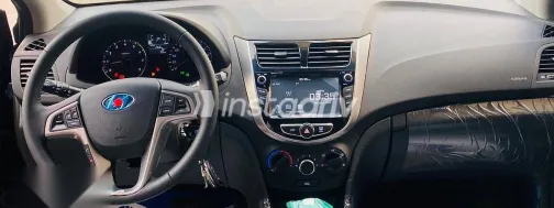 هيونداي اكسنت 2026 أزرق غامق جديدة للبيع - 6