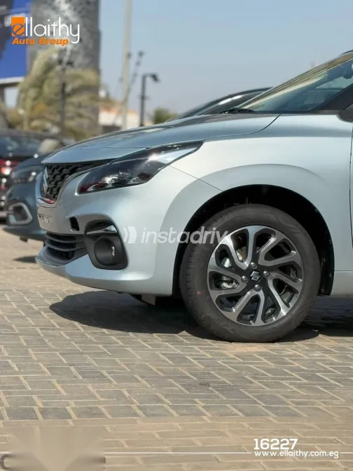 سوزوكى بالينو 2025 فضي جديدة للبيع - 3