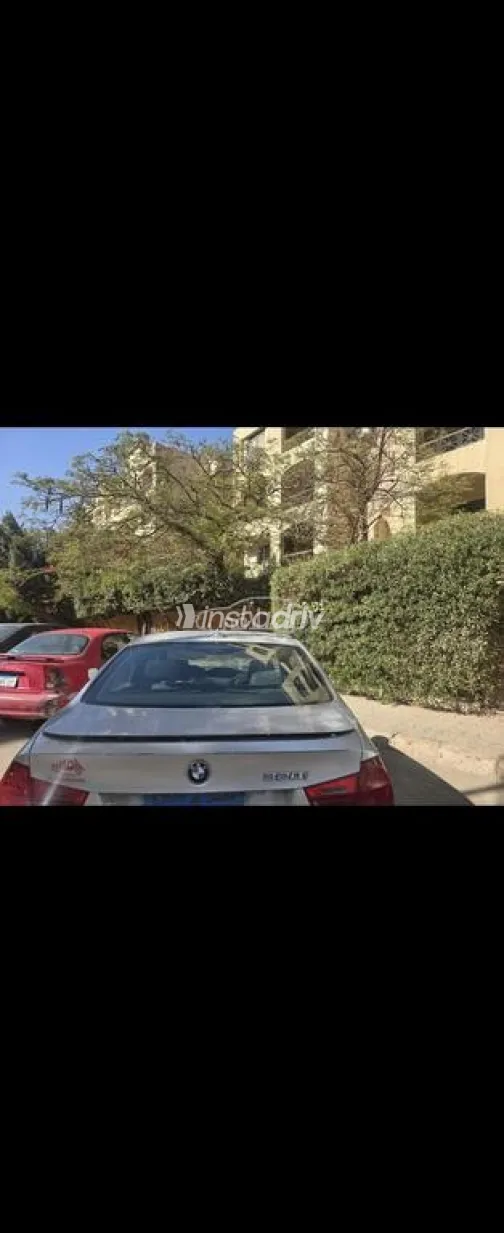 BMW 320 2009 Silver Used for Sale - 2