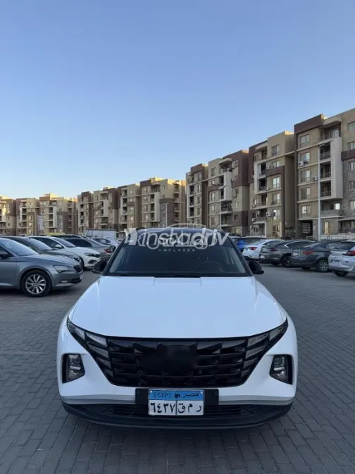 Hyundai Tucson 2021 White Used for Sale - 2