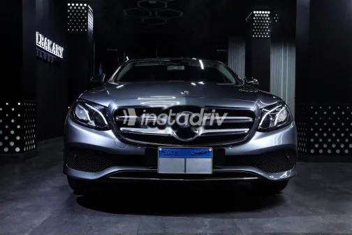 Mercedes A 180 2018 Gray Used for Sale - 5