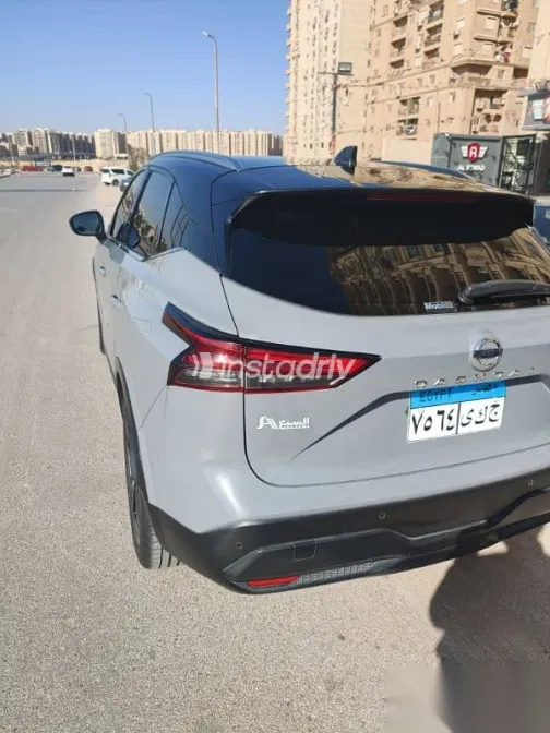Nissan Qashqai 2021 Gray Used for Sale - 6
