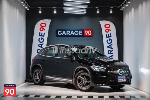 مرسيدس GLA 180 2022 أسود مستعملة للبيع - 3