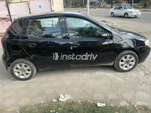 فيات بونتو 2008 أسود مستعملة للبيع - 3