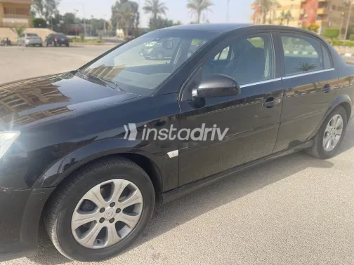 اوبل فيكترا 2008 أسود مستعملة للبيع - 1
