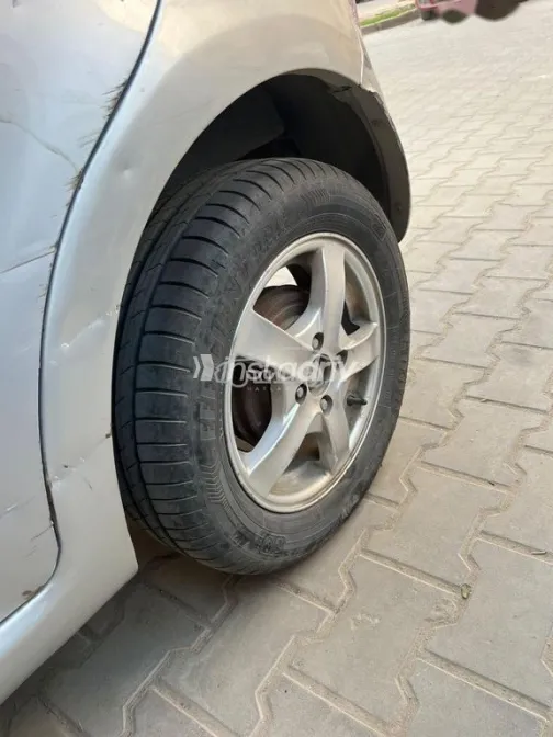 Speranza A113 2012 Silver Used for Sale - 4