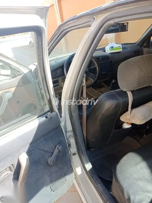 رينو 19 2000 فضي مستعملة للبيع - 7