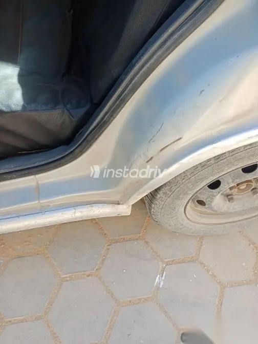 رينو 19 2000 فضي مستعملة للبيع - 10