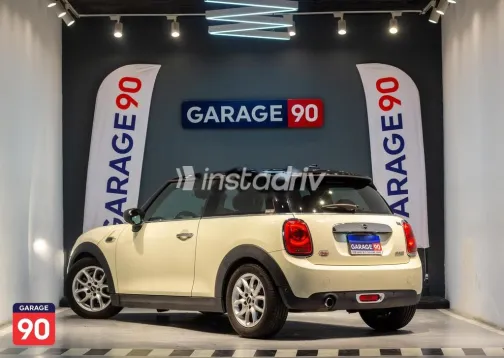 مينى كوبر 2021 أبيض مستعملة للبيع - 5